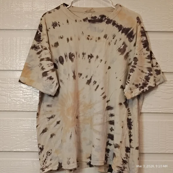 EASEL WOMENS LARGE TIE DYE TSHIRT 100% COTTON GRUNGE DISTRESSED CASUAL - Picture 1 of 7